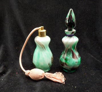 Mooie set van 2 Grote vintage Parfumflessen - Boheems Glas -