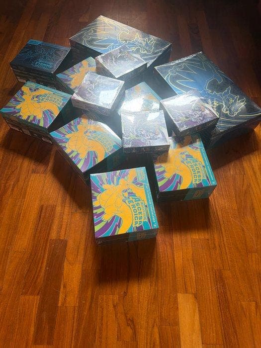 Pokémon - 13 Sealed box - Various sets, Hobby en Vrije tijd, Verzamelkaartspellen | Pokémon