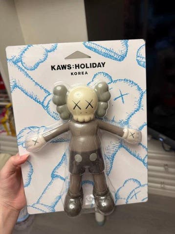 Kaws (1974) - KAWS HOLIDAY KOREA COMPANION