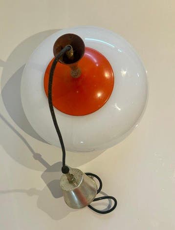 Lampe à suspendre - Opaline - LÈre spatiale, Antiquités & Art