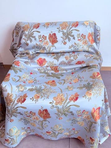 Exclusieve GCFabrics – Lampasso met bloemmotief in San