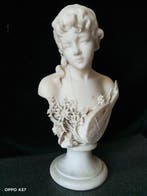 R. Mattei(s) - Buste, Donna - 48 cm - Marmer, Antiquités & Art