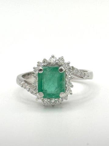 Ring - 18 karaat Witgoud - 2.82ct. tw. Smaragd - Diamant