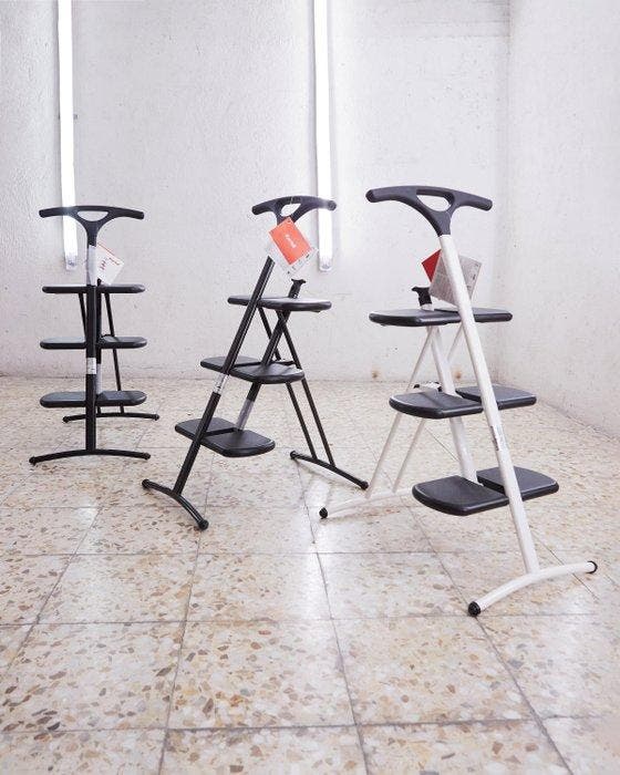 Kartell - Andries Van Onck - Marches - Tiramisù - CHOISISSEZ, Antiquités & Art, Antiquités | Meubles | Chaises & Canapés