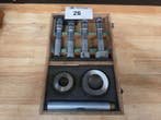 3 punts binnen micrometer set Mitutoyo, Ophalen