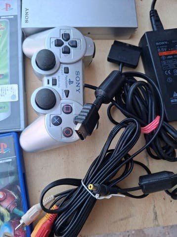 Sony - Playstation 2 (PS2) - Videogameconsole + games, Nieuw