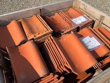 Lot dakpannen 110stuks Monier-Belfeld incl bak (Diverse), Ophalen of Verzenden, Nieuw