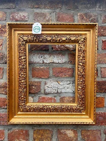 Lijst - 253. Antieke goud vergulde schilderijlijst. Voor
