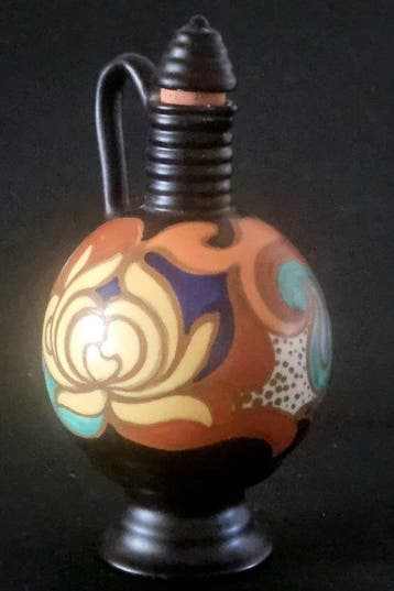 Potterie de Driehoek - W. van Norden - Karaf - Model 286 -