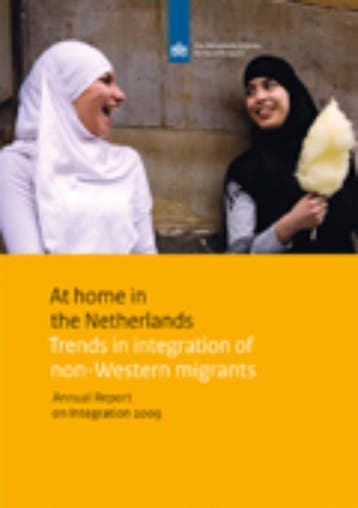 At home in the Netherlands? Trends in integration of, Verzenden