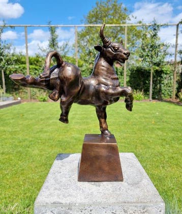 Beeld, Bronze Bull - Taurus - 36 cm - Brons - 2021