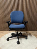 Refurbished Steelcase Leap Met Nieuwe Blauwe Stof!, Maison & Meubles, Chaises de bureau, Bureaustoel