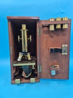 London Mikroskop – laiton avec boîte en bois - 28012 -