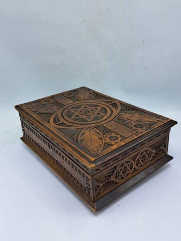 Naaidoos - Met Inscriptie - Hout - Anno 1906