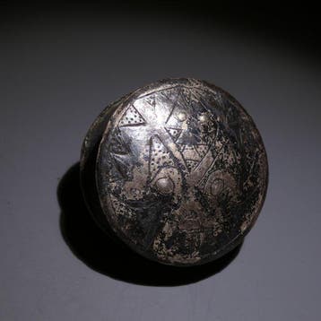 Chimu, Peru Zilver Tamba - Oorbel. Ø 4 cm. 1100–1400 n.Chr.