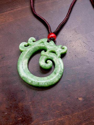 Jade - Jadeite certifiée Type A - Pendentif - Découpe