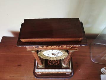 Pendule portique - Antique Laiton, Bois, Bronze, Verre -, Antiquités & Art