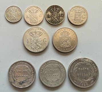 Nederlands-Indië. 1826 – 1910: Gevarieerde verzameling van 9, Postzegels en Munten