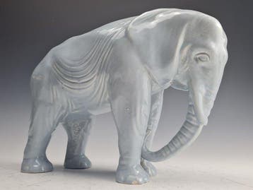 Saint Clement - Figure - Elephant standing - Faïence