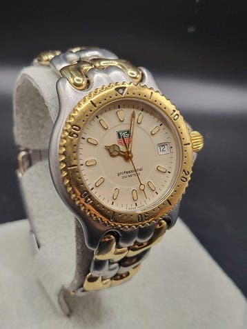 TAG Heuer - Professional 200 m. - Ref. WG1221 - Unisex -
