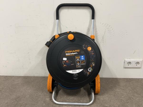 Veiling - Fiskars slanghaspel 30m Waterwheel L, Tuin en Terras, Tuinslangen, Gebruikt