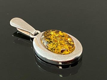 Magie de la mousse forestière – Pendentif ovale lumineux