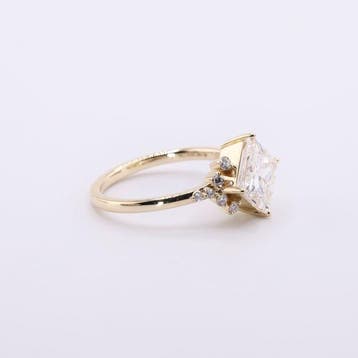 Ring - 14 karaat Geel goud - 2.34ct. tw. Diamant (Lab-grown), Nieuw