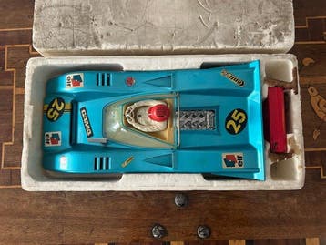 Gama 1:11 - Voiture miniature - Gamma - McLaren M8