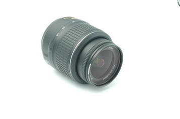 Nikon AF-S DX NIKKOR 18-55mm 1:3.5-5.6G VR Objectif