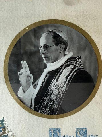 Christelijke voorwerpen - Glas, Papier, Hout - 1930-1940