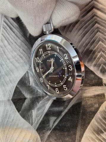 Ruhla - Handaufzug , Antimagnetic , Made in GDR - 1980-1989, Nieuw
