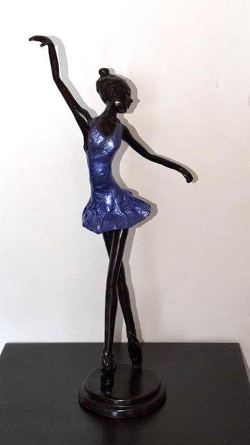 Abdoulaye Derme - sculptuur, Danseuse grâce en mouvement -