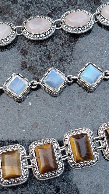 Beaux bracelets en pierres précieuses - quartz rose,