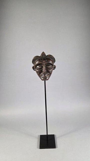 Paspoortmasker van hardhout - Tchokwe - Angola (Zonder