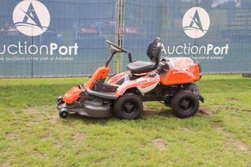 Veiling: Zitmaaier Husqvarna R214TC Benzine Nieuw, Ophalen