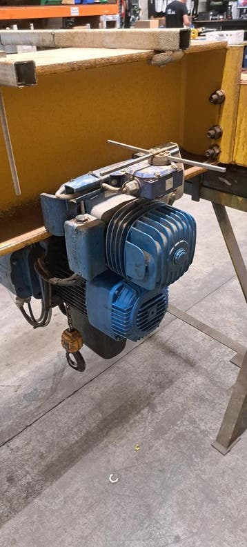 Demag enkelligger bovenloopkraan 15.124mm x 500kg 001669U, Ophalen, Gebruikt
