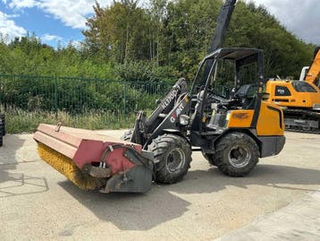 Online veiling - 2010 Giant V452T Shovel, Zakelijke goederen, Machines en Bouw | Kranen en Graafmachines, Ophalen