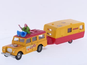 Schaal 1:43 Corgi en Solido Land Rover 109 WB met caravan..., Hobby en Vrije tijd, Modelauto's | 1:43, Ophalen of Verzenden, Gebruikt
