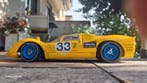 Universal Hobbies 1:18 - Voiture de course miniature -