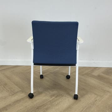 Forma 5 verrijdbare design stoel, blauw- wit, Huis en Inrichting, Stoelen, Gebruikt, Wit, Eén