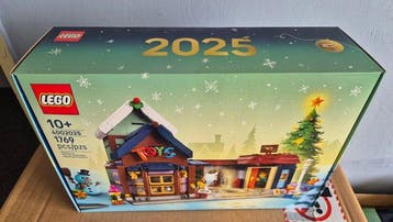 Lego Set - 4002025 - Seasonal - LEGO Winter toy shop, Kinderen en Baby's, Nieuw