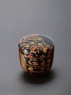 ‘Makie Kui Tsuru’ (Willow Cherry) - Soetsu Nakamura  -, Antiquités & Art