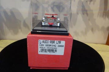 BBR 1:43 - Voiture miniature - Audi R8R LMR, Nieuw