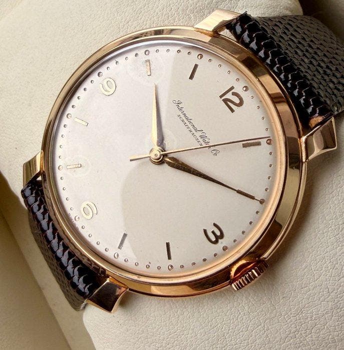 IWC - Schaffhausen Shark Fin 18K Solid Gold - Heren - 1960, Handtassen en Accessoires, Horloges | Heren