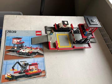 Lego - Trains - 7839 - Car Transport Depot - 1970-1980, Kinderen en Baby's, Nieuw