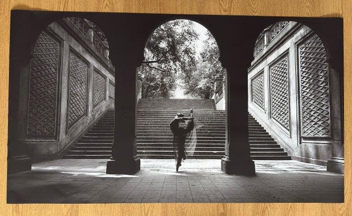 Viktoria Farkas - Dancing in the light - XXL, Antiquités & Art, Art | Objets design