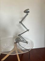 AHA - Lampe de table - Aluminium - lampe AHA DEMETER