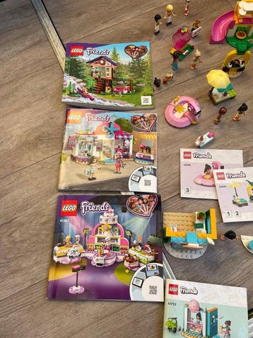 Lego Set - Friends - Boshuis, kapsalon,bakwedstrijd, winkel, Nieuw