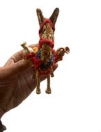 De Bewaarder van de Traditie – Zeldzaam Ezeltje uit Soma in