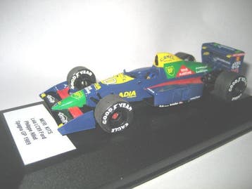 1:43 - Modelauto - MERI KITS Modello F.1 : Lola Larrousse, Hobby en Vrije tijd, Nieuw